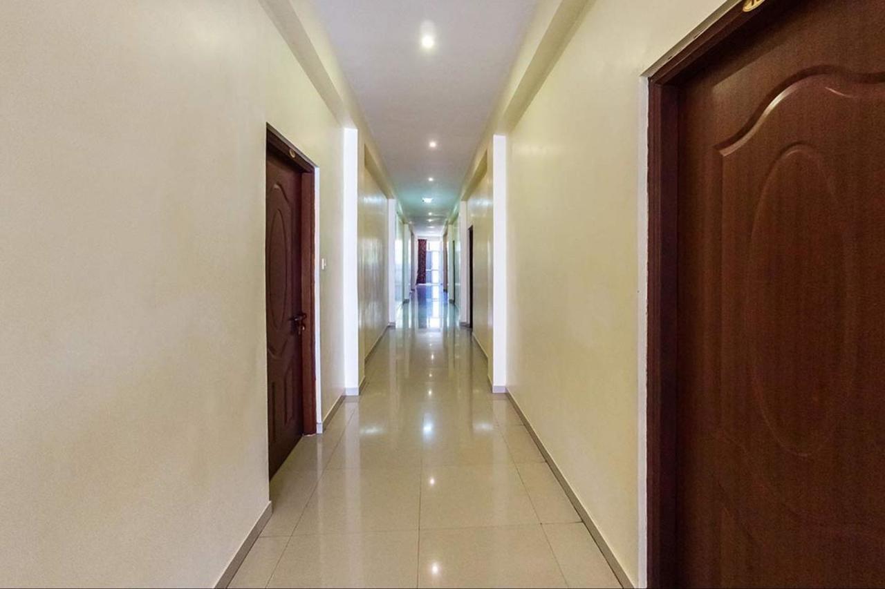 Sasti Hotel Palani Екстер'єр фото