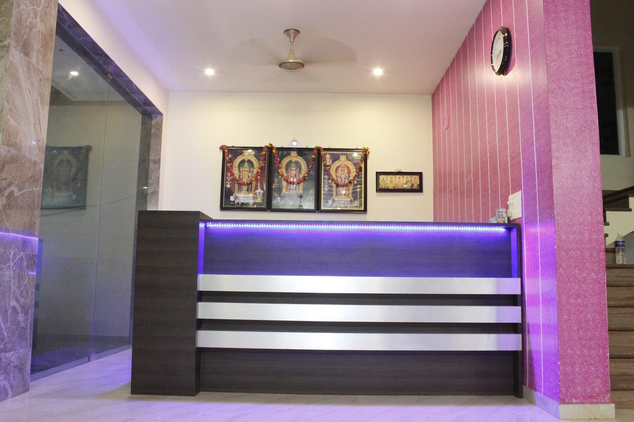 Sasti Hotel Palani Екстер'єр фото