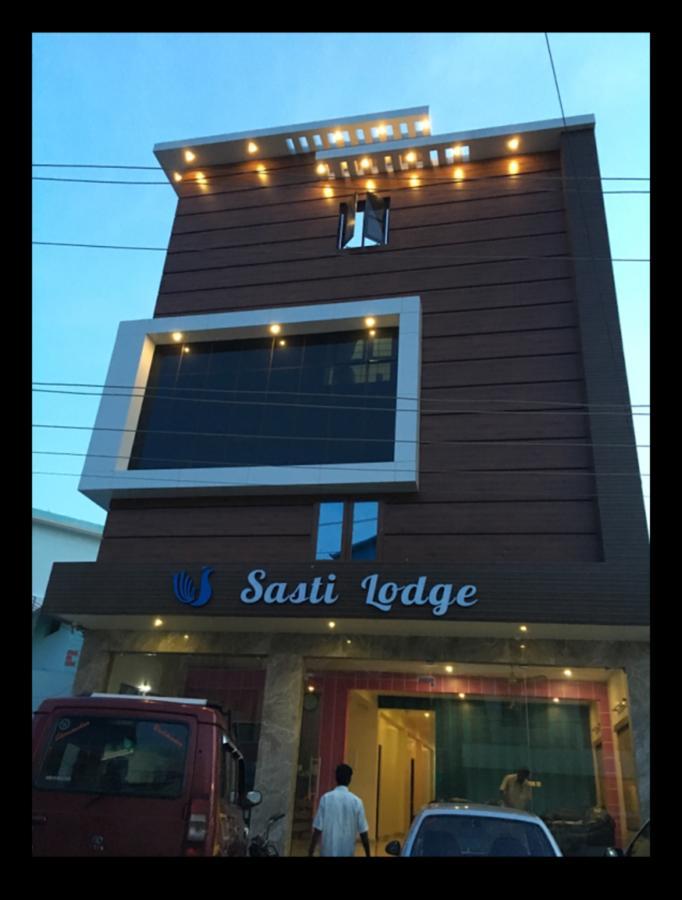 Sasti Hotel Palani Екстер'єр фото